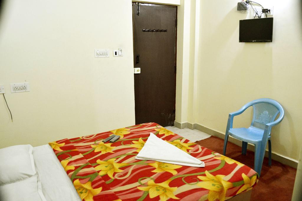 Hôtel Galaxy Comforts à Mysore Extérieur photo