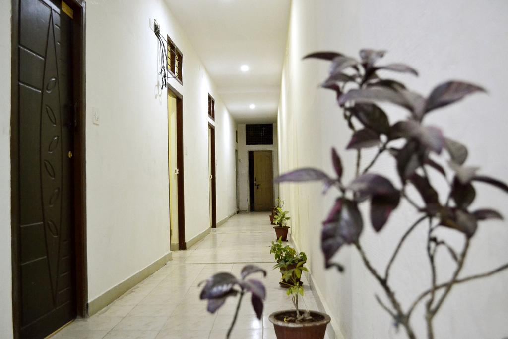 Hôtel Galaxy Comforts à Mysore Extérieur photo