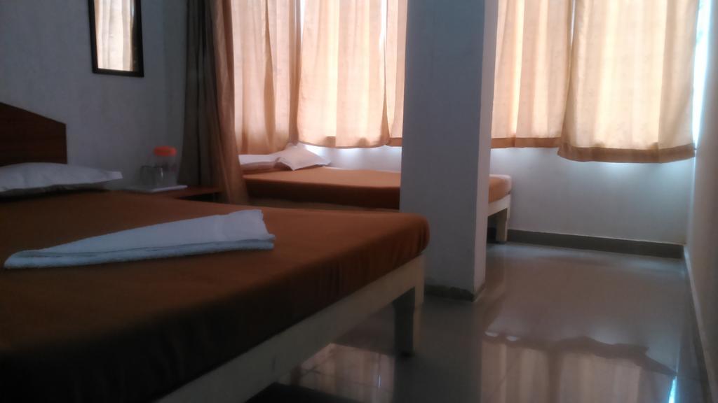 Hôtel Galaxy Comforts à Mysore Chambre photo