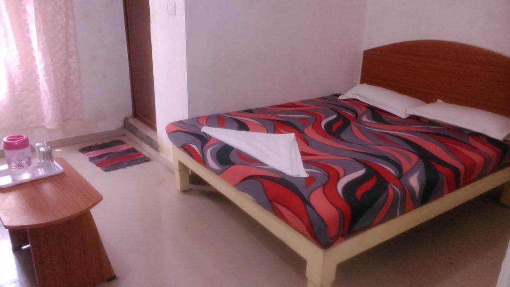 Hôtel Galaxy Comforts à Mysore Chambre photo