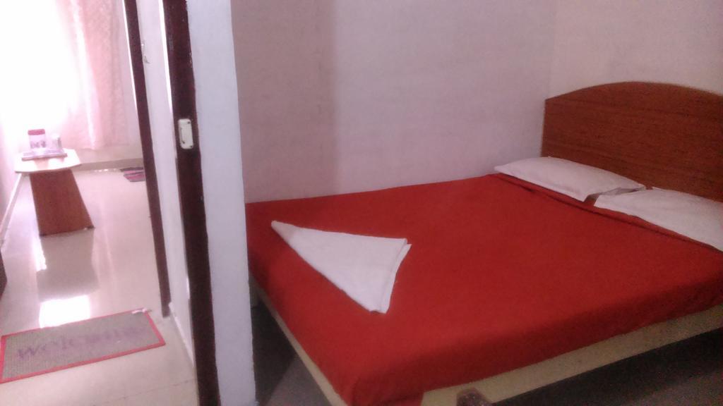 Hôtel Galaxy Comforts à Mysore Chambre photo